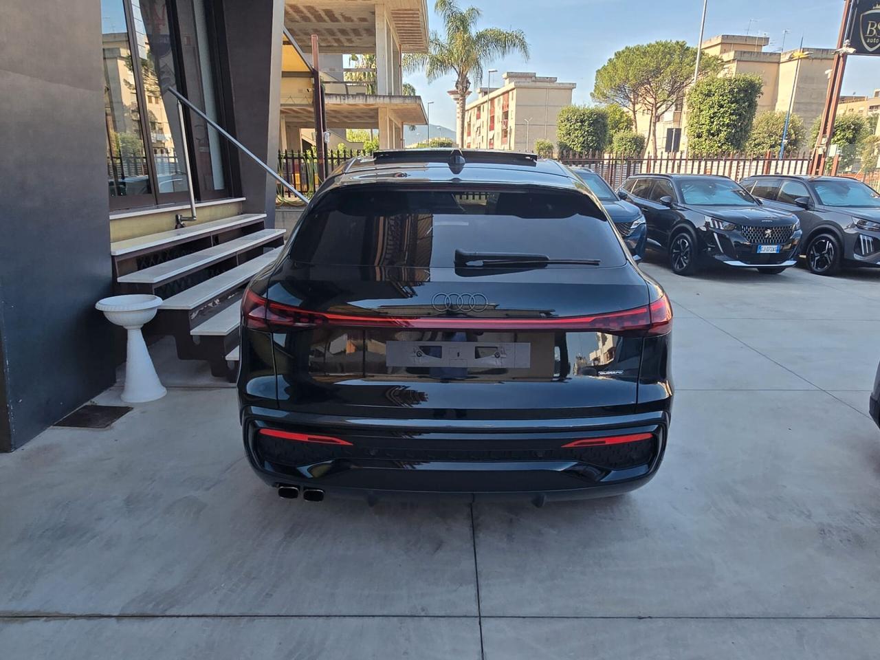 Audi Q5 40 TDI 204 CV quattro S tronic Identity Black