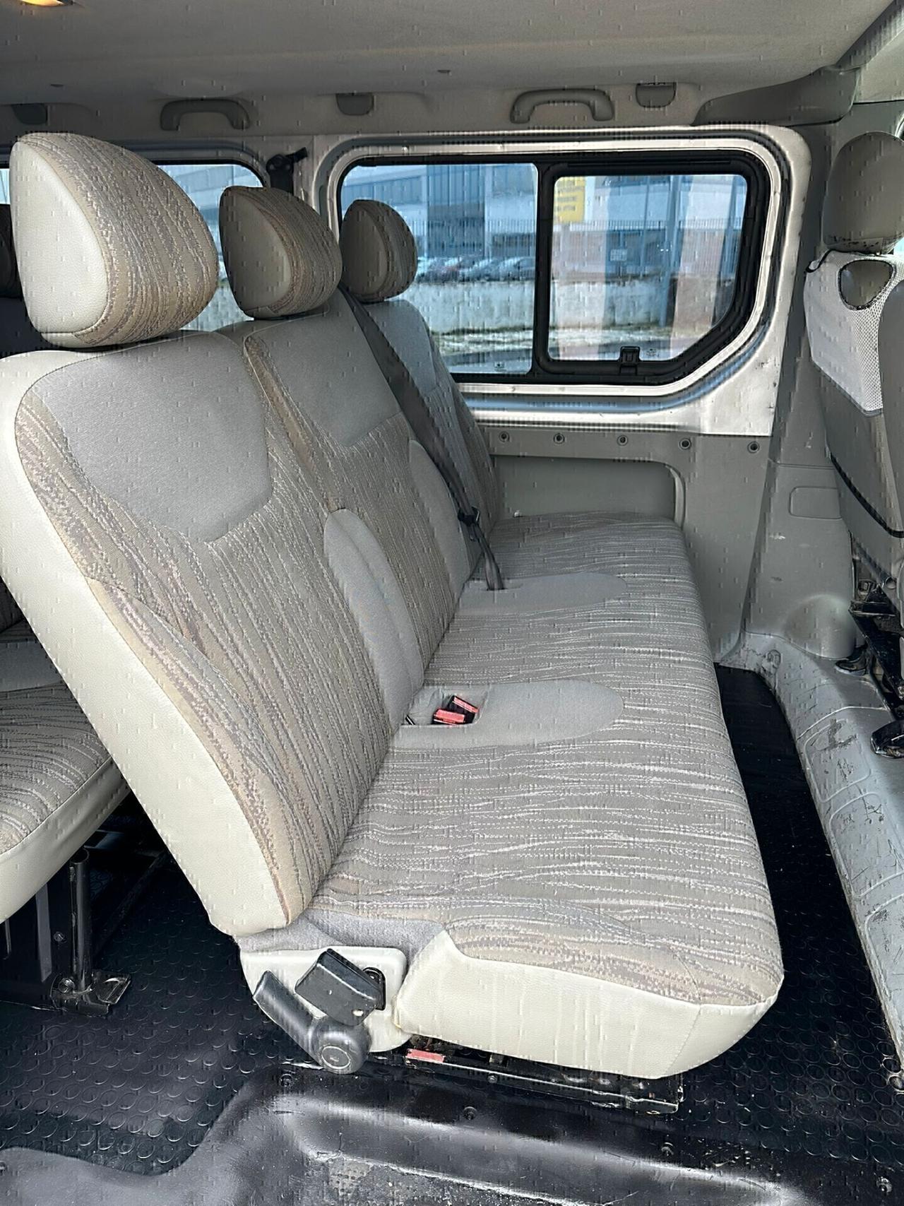 NISSAN PRIMASTAR CON 6 POSTI SUPER PREZZO!