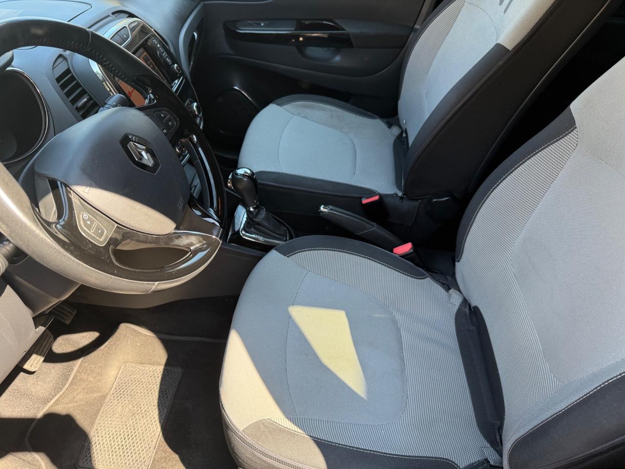 Renault Captur dCi 8V 90 CV EDC Start&Stop Energy Iconic