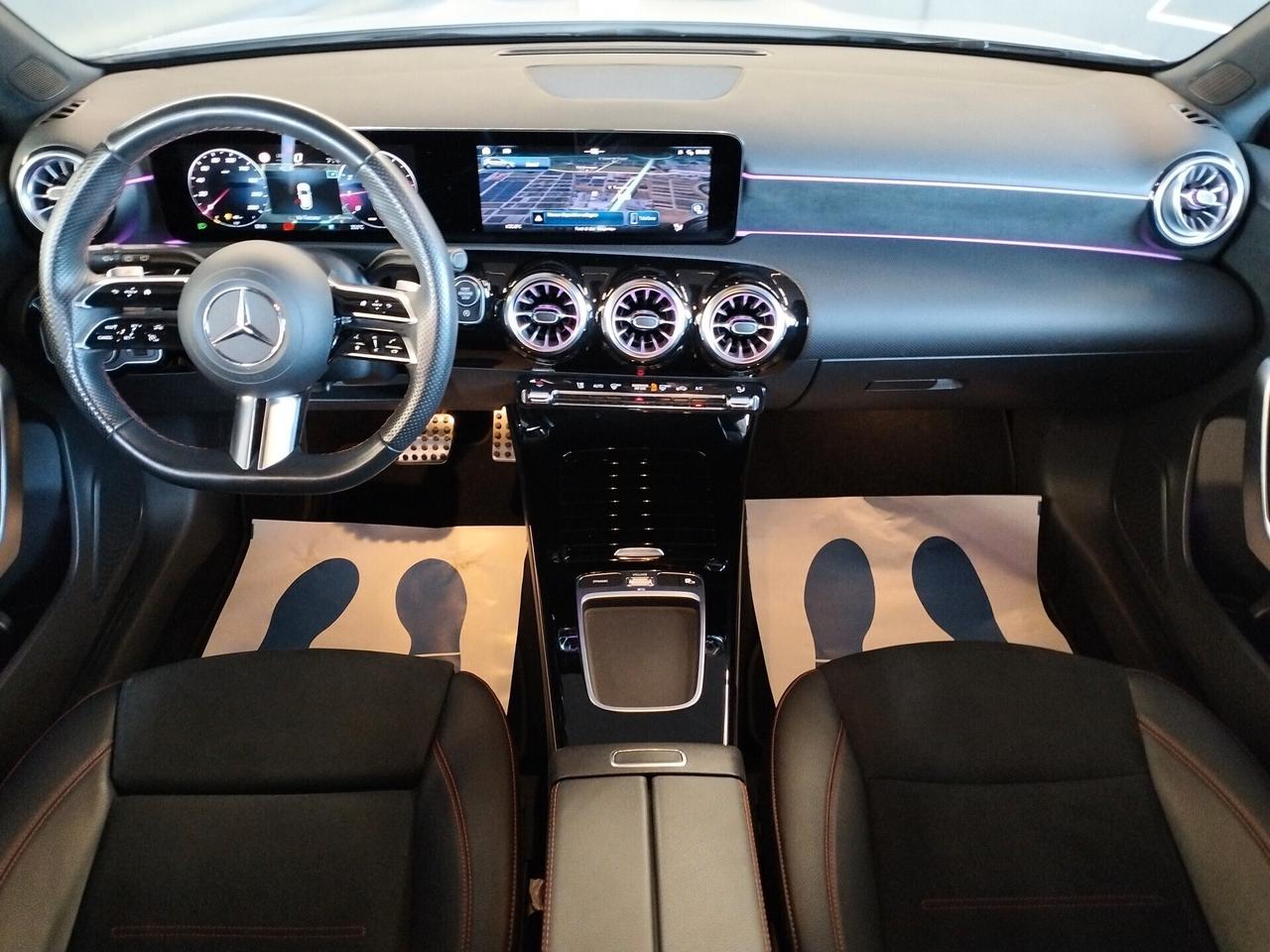 Mercedes-Benz A 180 AMG Line Premium auto