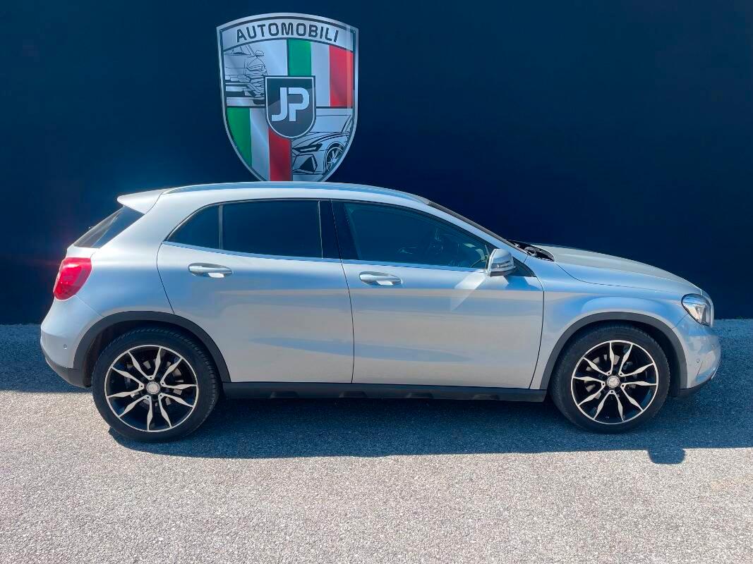 Mercedes Classe GLA 220 d (cdi) Sport 4matic 170cv auto