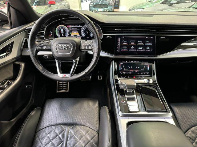 AUDI Q8 55 TFSI e Plug-in quattro S line -22" - B&O - FULL