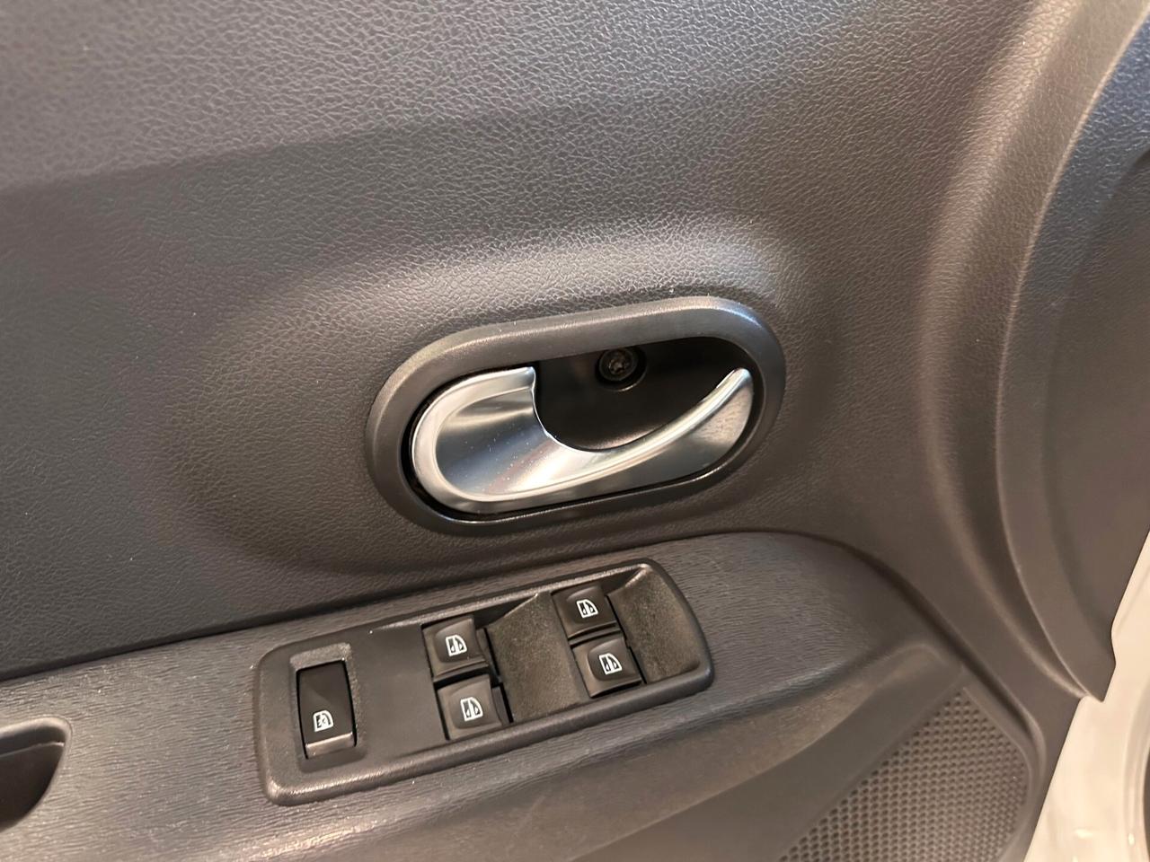 DACIA LODGY 1.6 BENZINA 7 POSTI (59000 MILA KM )