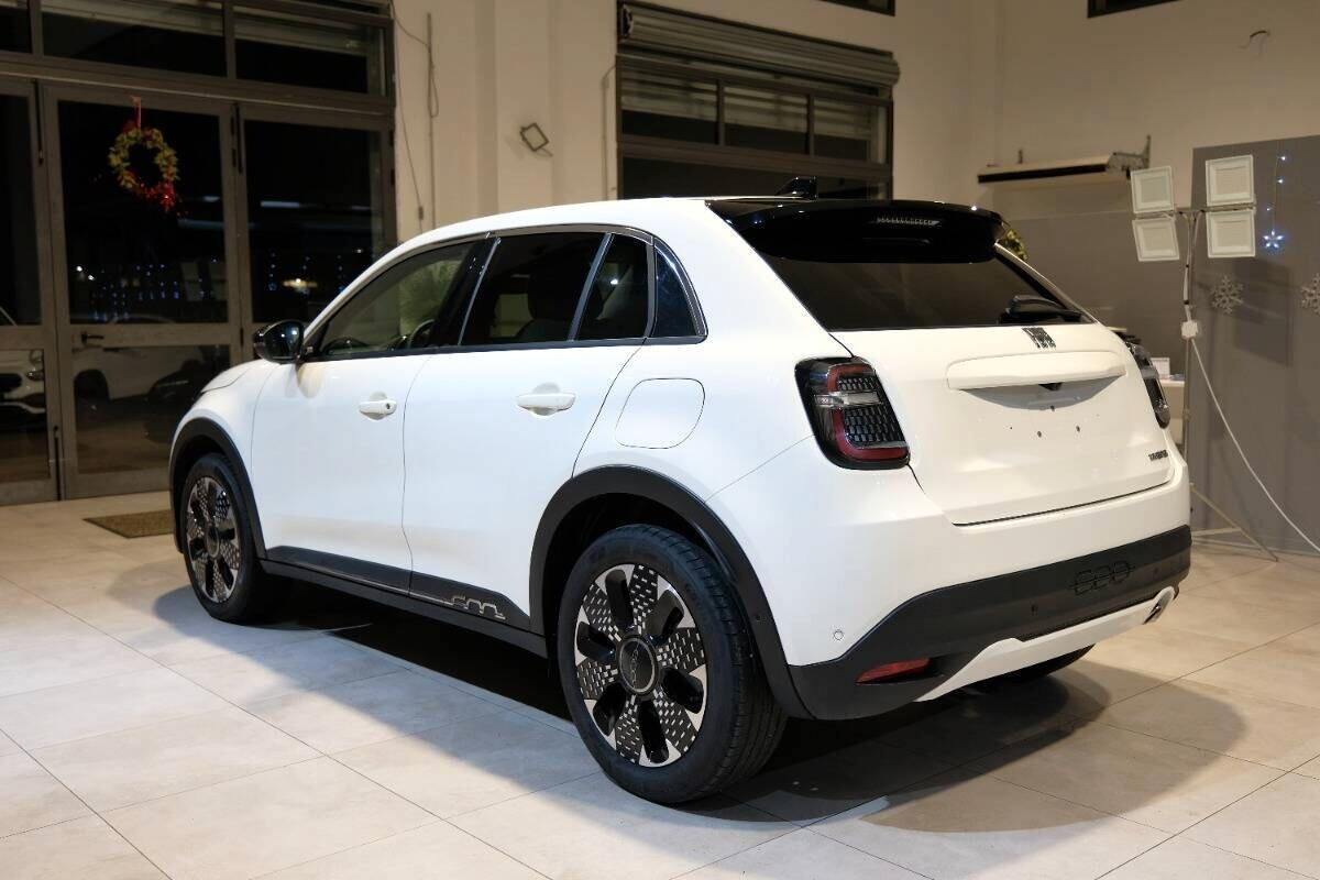 Fiat 600 Hybrid 100 CV DCT MHEV La Prima