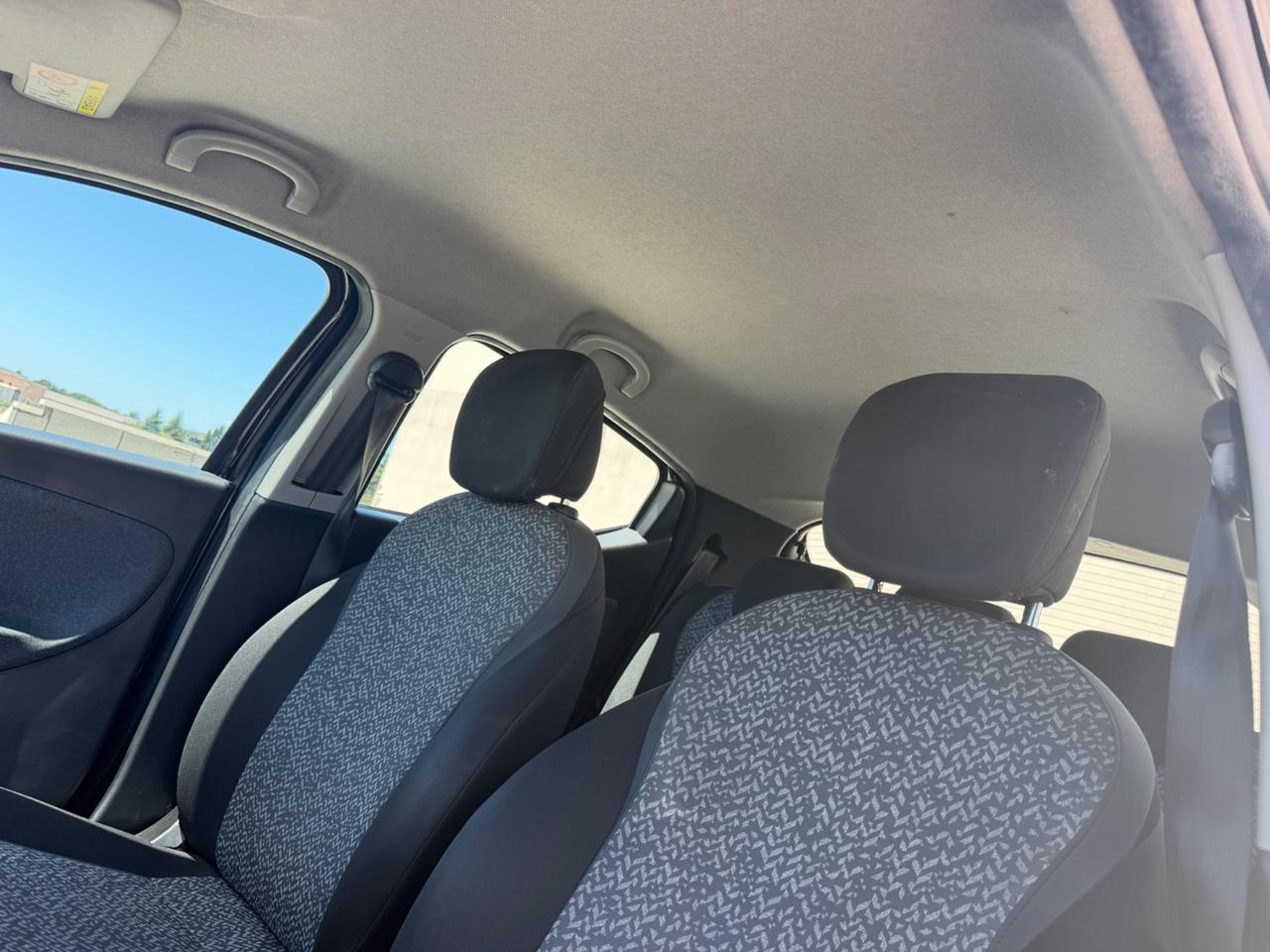 Lancia Ypsilon 1.2 69 CV 5 porte GPL Ecochic Silver