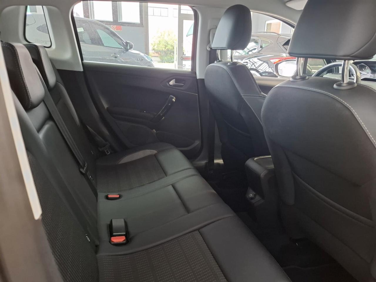 Peugeot 2008 Benzina Manuale