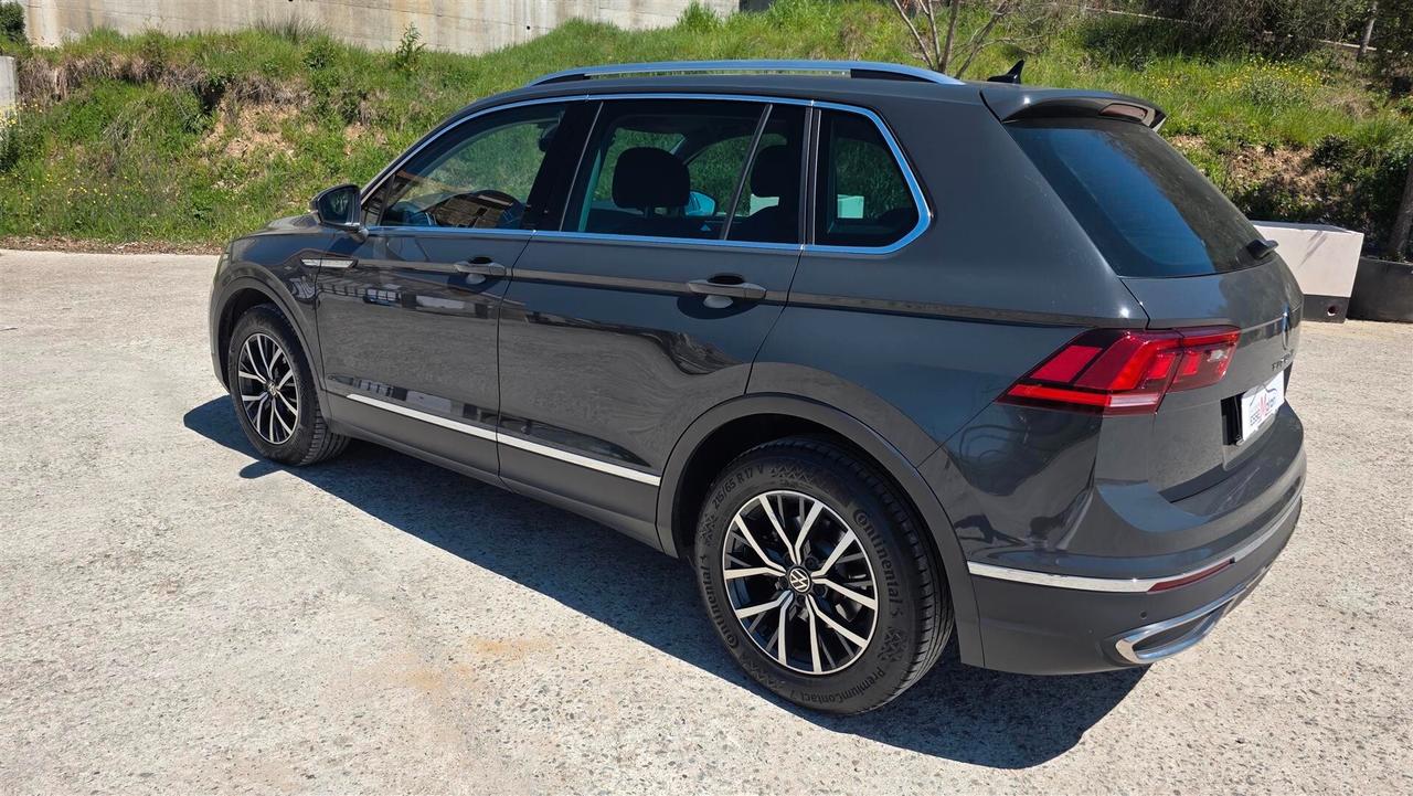 Volkswagen Tiguan 2.0 TDI 150 CV SCR DSG Elegance
