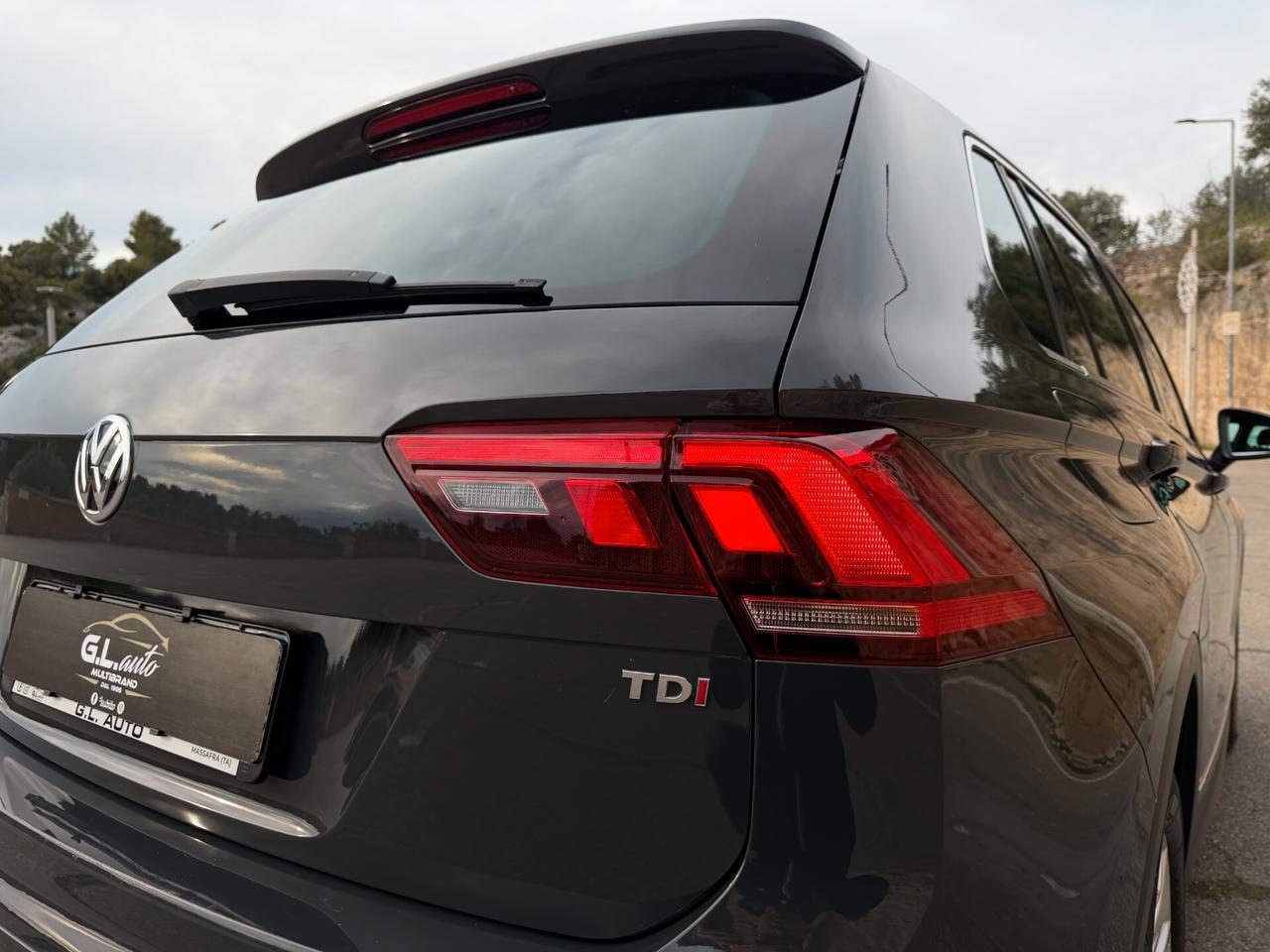 Volkswagen Tiguan/1.6 TDI 116CV/CAR PLAY/17"