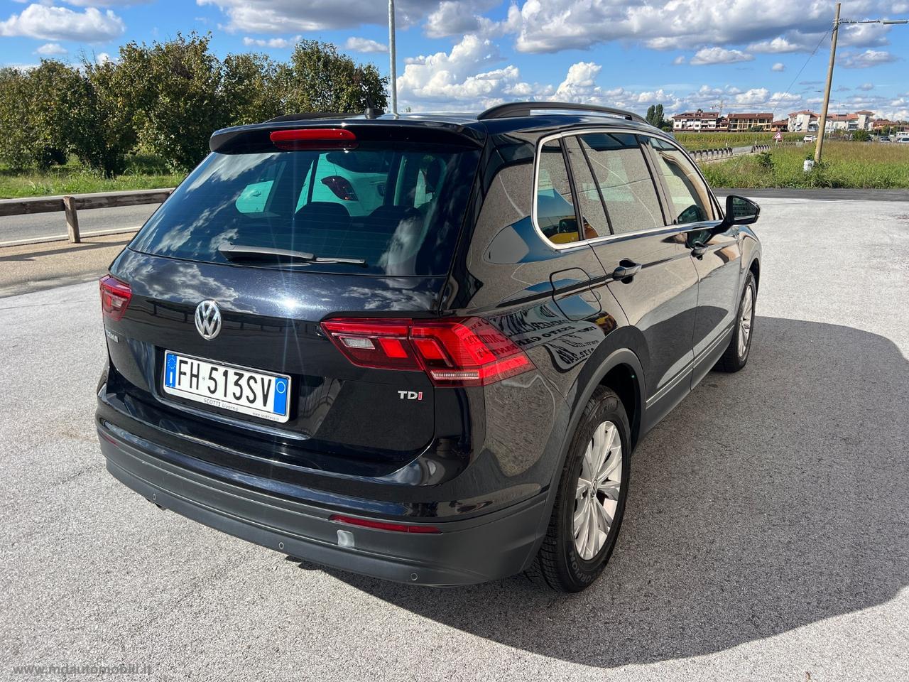 VOLKSWAGEN Tiguan 1.6 TDI Business BMT NAVIGATORE