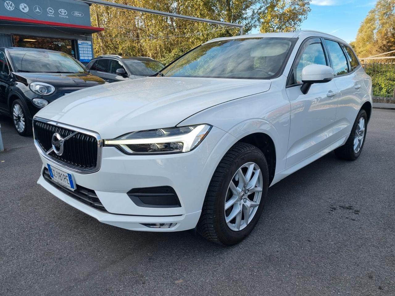 Volvo XC 60 XC60 B4 (d) AWD Geartronic Momentum