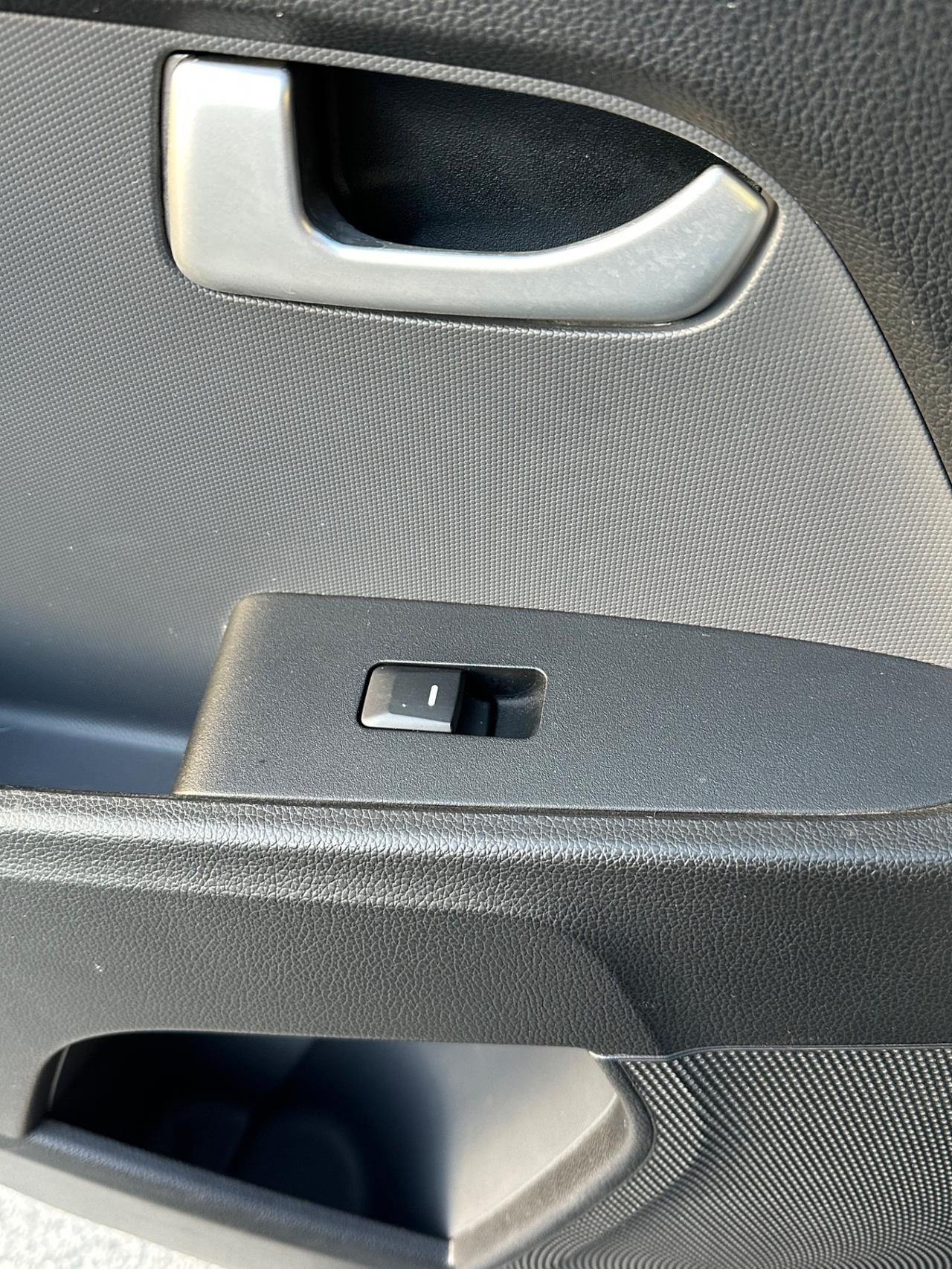 Kia Sportage 1.7 CRDI VGT 2WD Active 2014