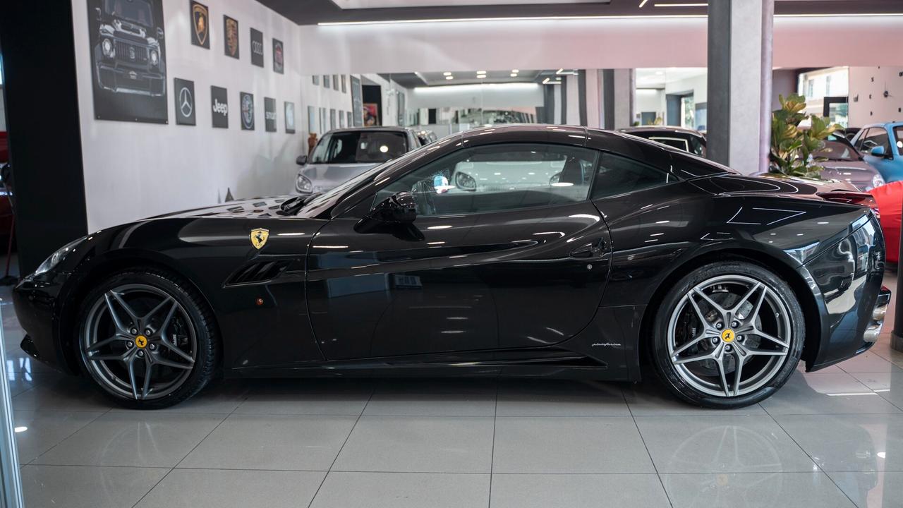 Ferrari California 4.3 DCT CABRIO CARBOCERAMIC 20" *SERVICE FERRARI*