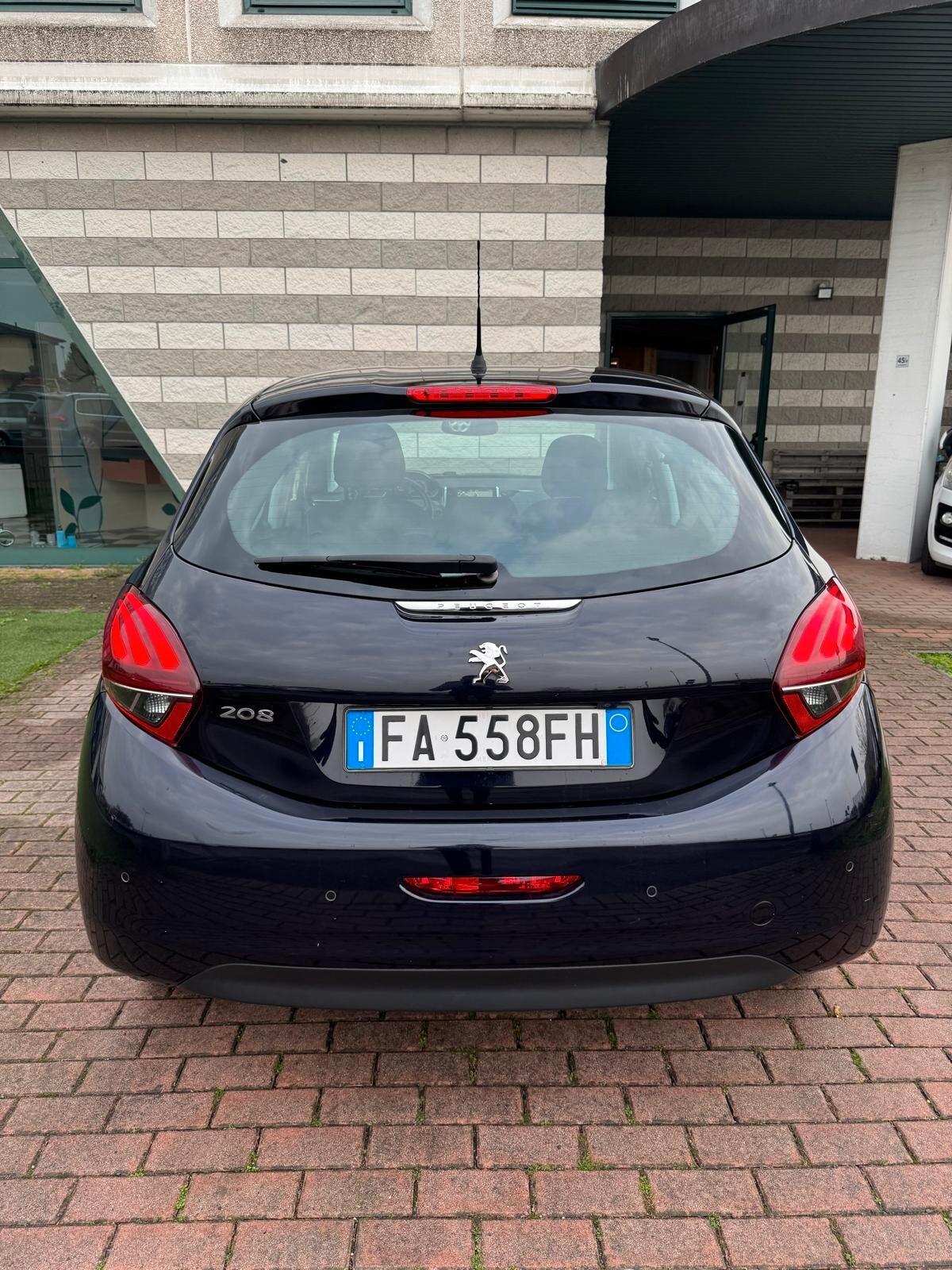 Peugeot 208 PureTech 82 5 porte Allure