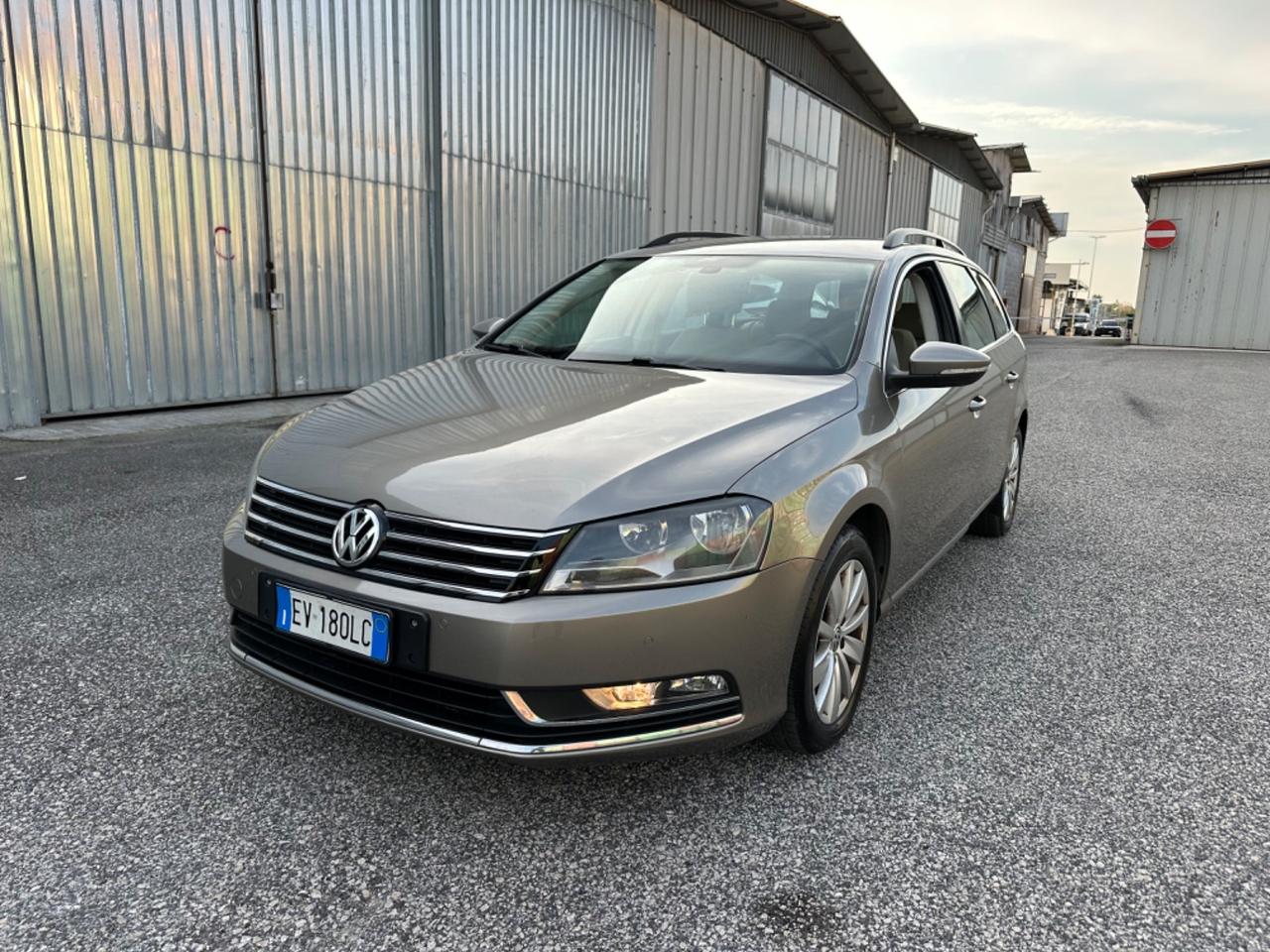 Volkswagen Passat 1.6 TDI DSG Comfortline BM.Tech. FULL