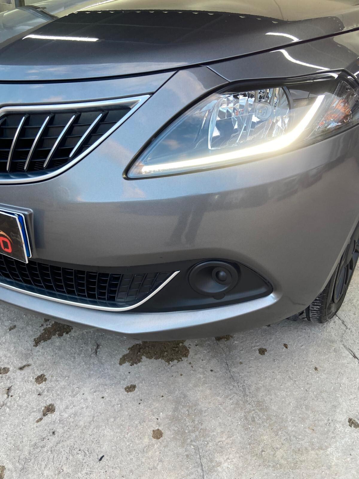 Lancia Ypsilon 1.0 FireFly 5 porte S&S Hybrid Gold