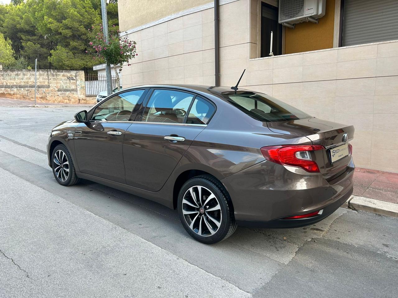 Fiat Tipo 1.6 Mjt 4 porte "LOUNGE"