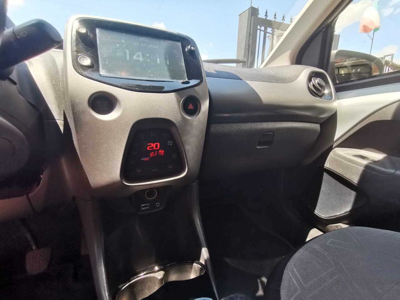 Toyota Aygo 1.0 VVT-i 72 CV 5 porte x-clusiv