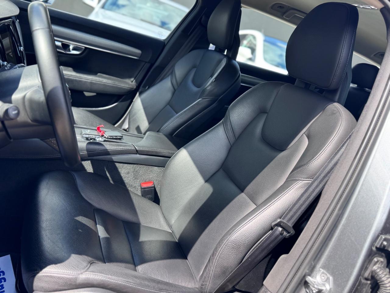 Volvo V90 D4 Automatica Momentum 2.0 Diesel 190cv