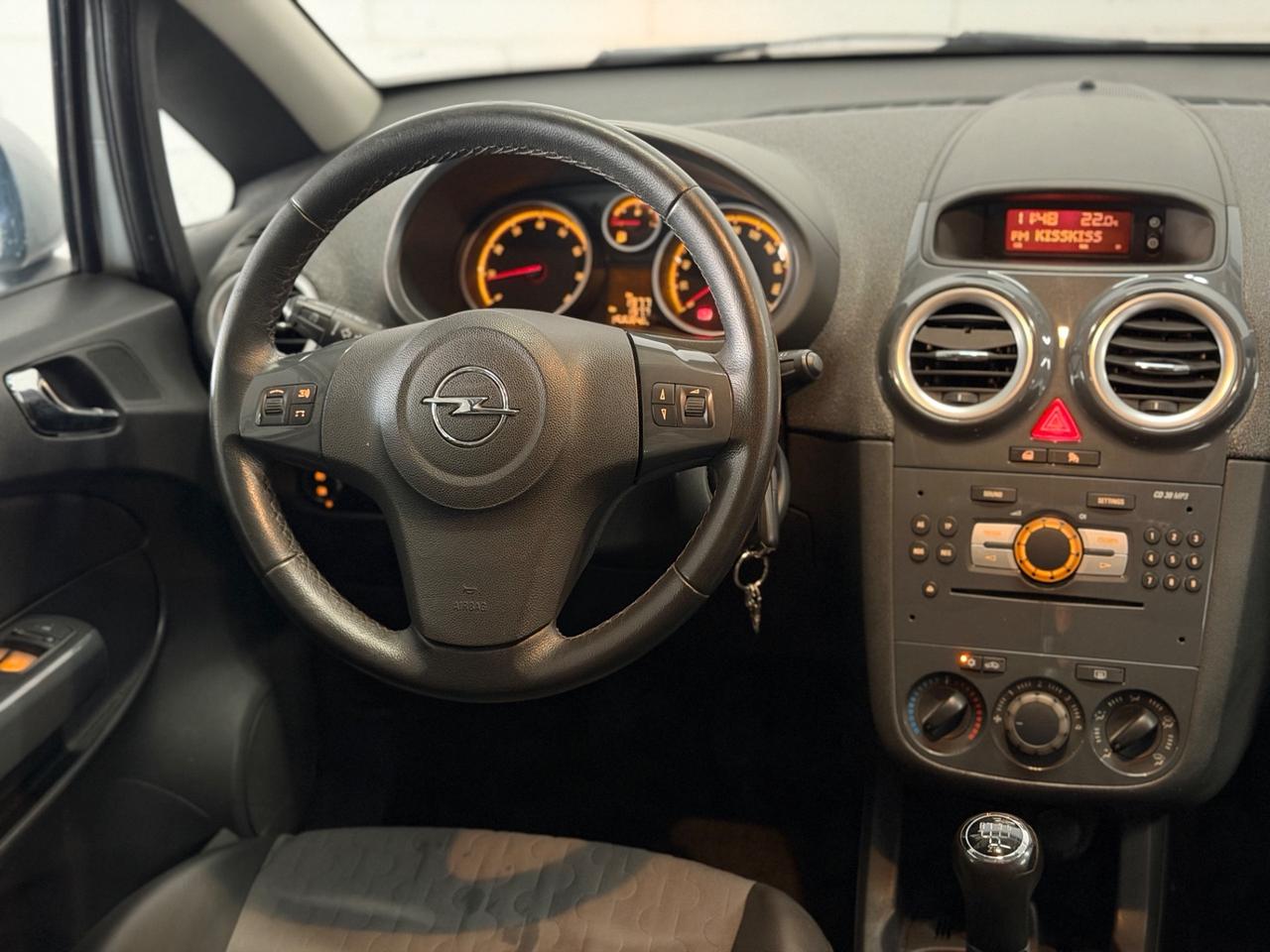 Opel Corsa 1.2 5 porte Club