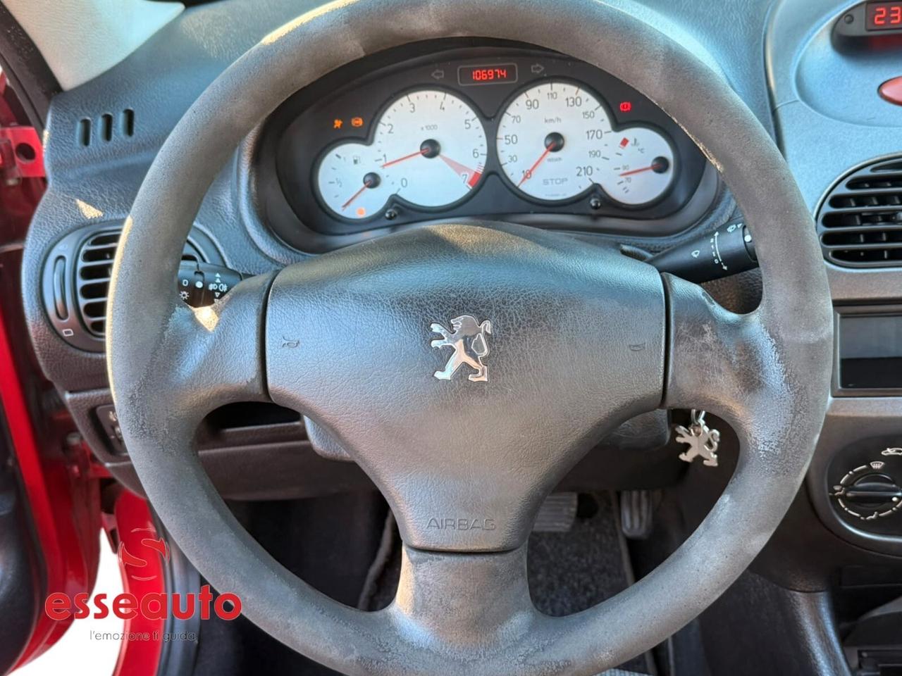 Peugeot 206 1.1 5p. XT