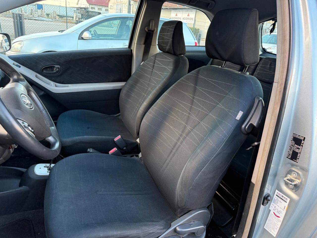 Toyota Yaris 1.4 D-4D 3 porte Sol