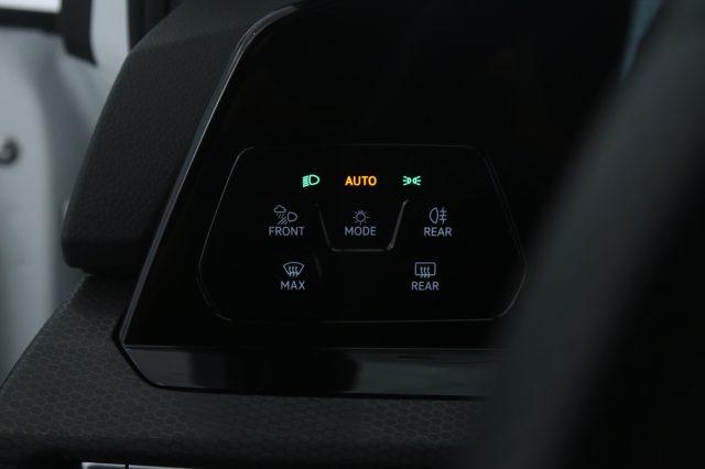VOLKSWAGEN Golf GTI 2.0 TSI GTI DSG Black Style plus