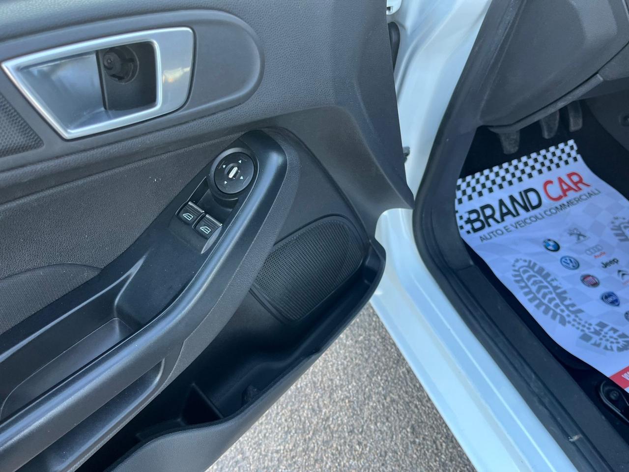 Ford Fiesta 5p. Bz.- GPL Titanium - 2014