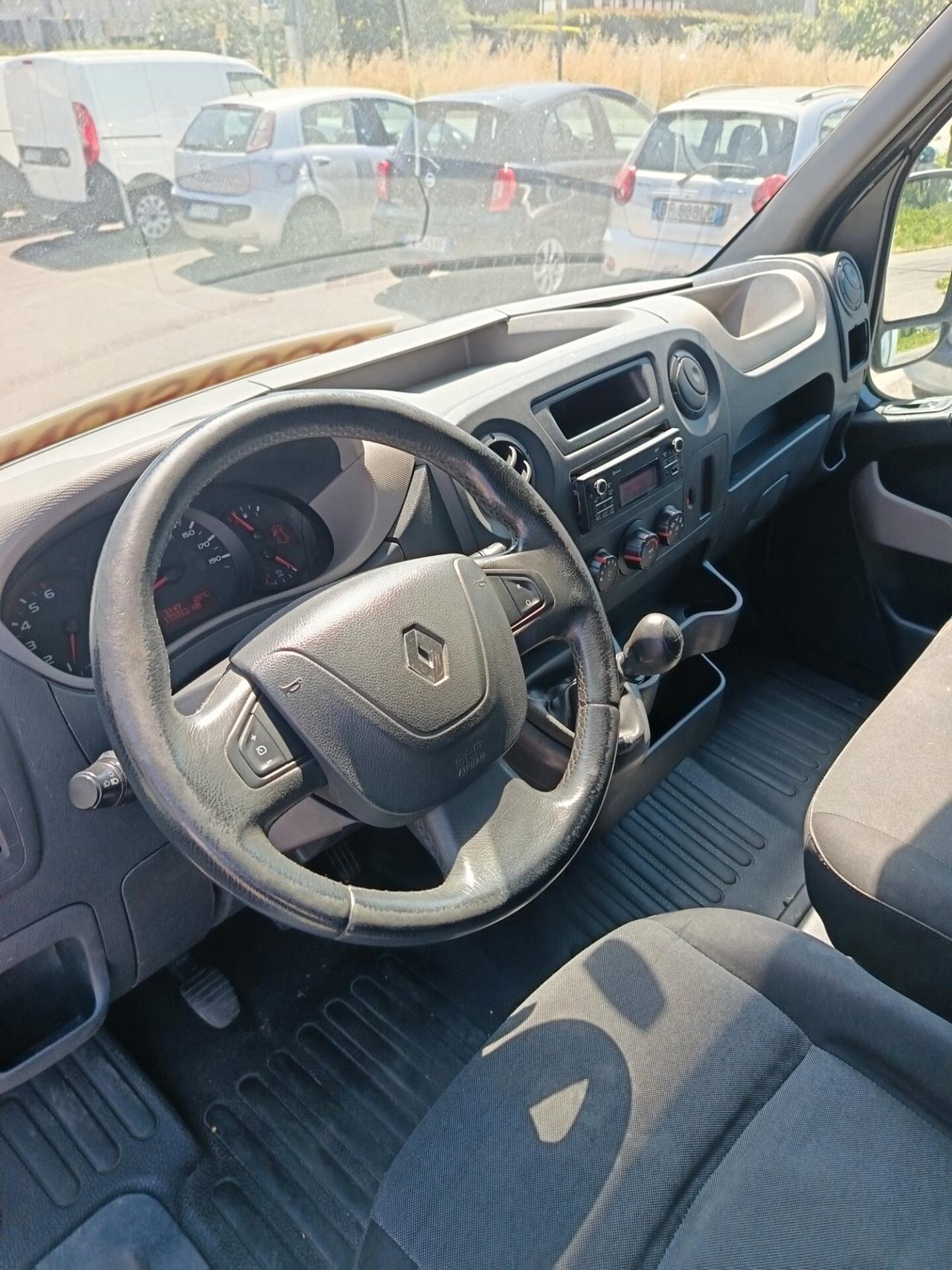 Renault Master T35 2.3 dCi/125 TPCassone euro 6