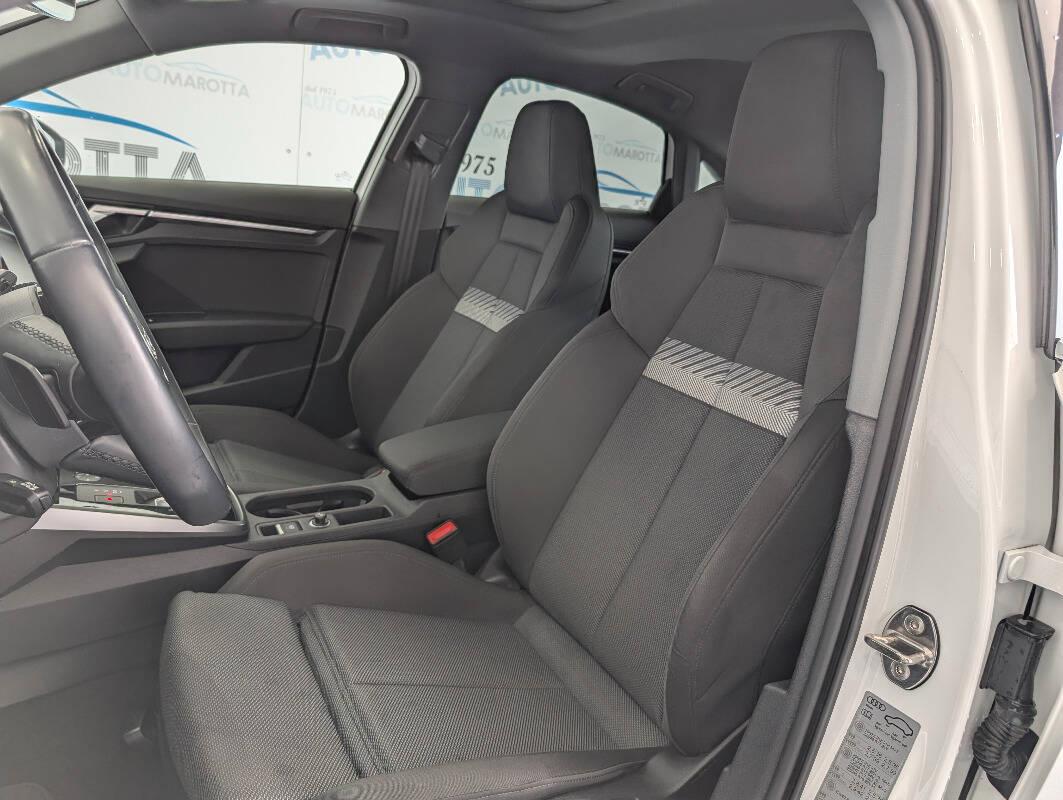 Audi A3 35 2.0 tdi Edition One s-tronic TETTO!