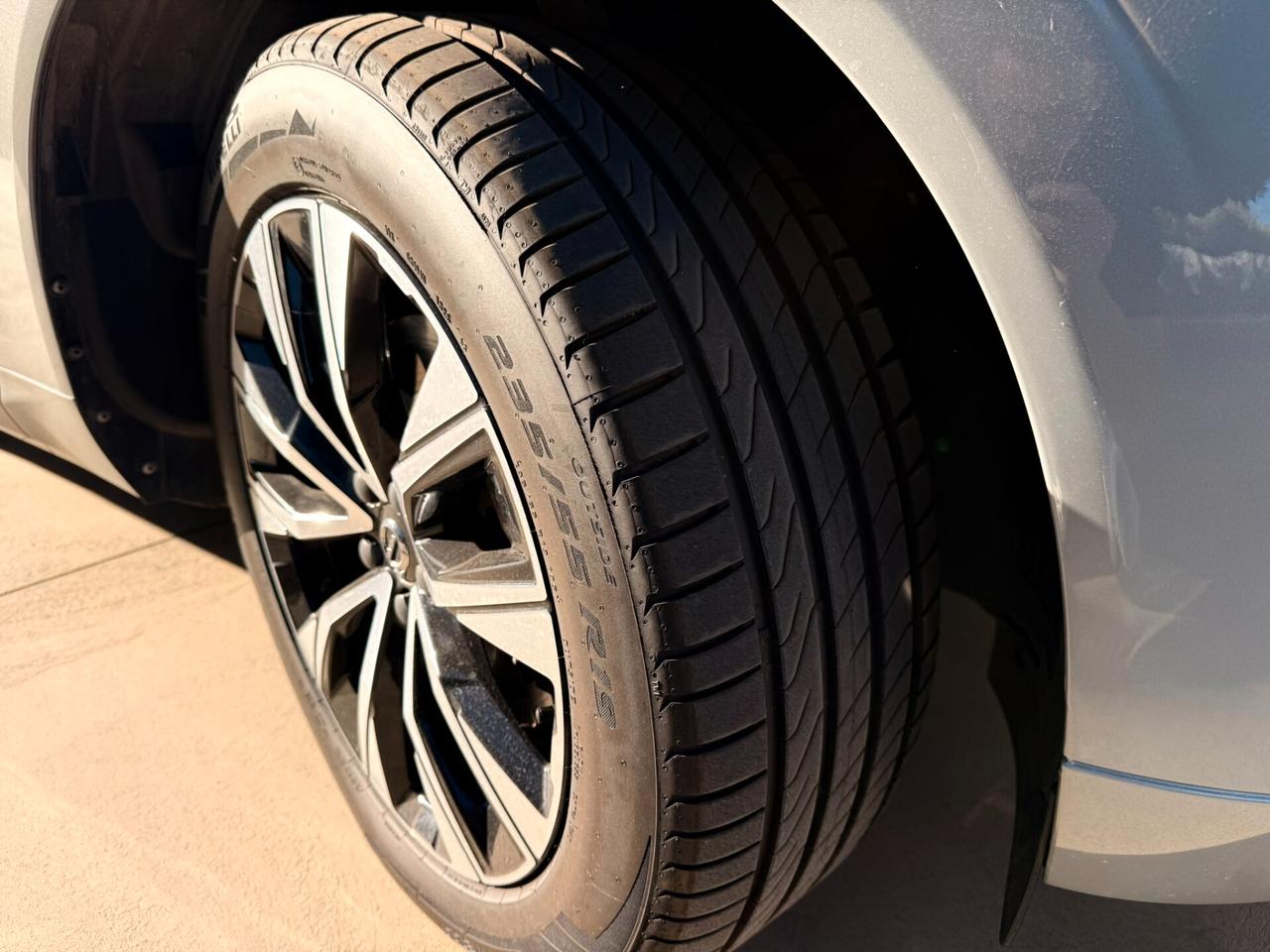 Volvo XC 60 XC60 B4 (d) automatico Core N1