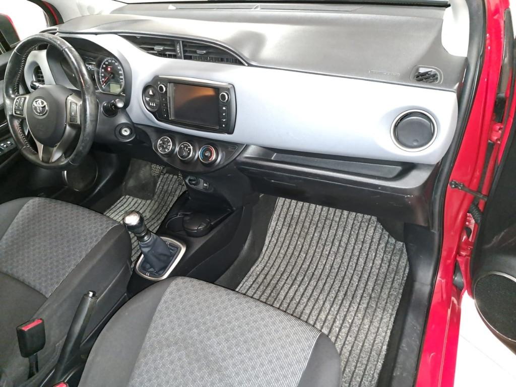 TOYOTA Yaris III 2015 - Yaris 5p 1.3 Active E6