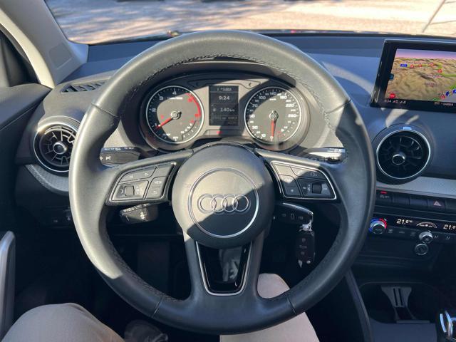 AUDI Q2 30 TDI S tronic Business