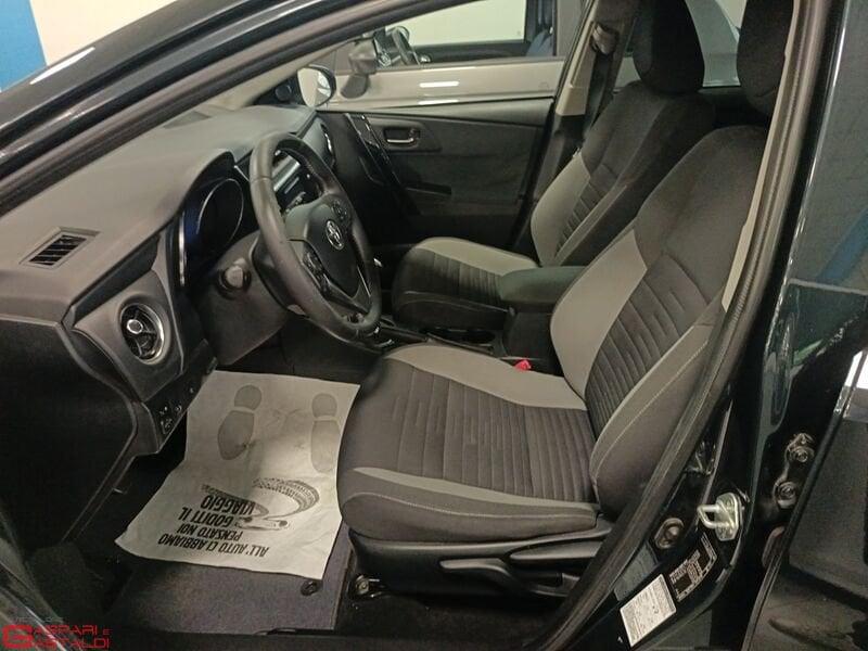 Toyota Auris 1.4 D-4D Active