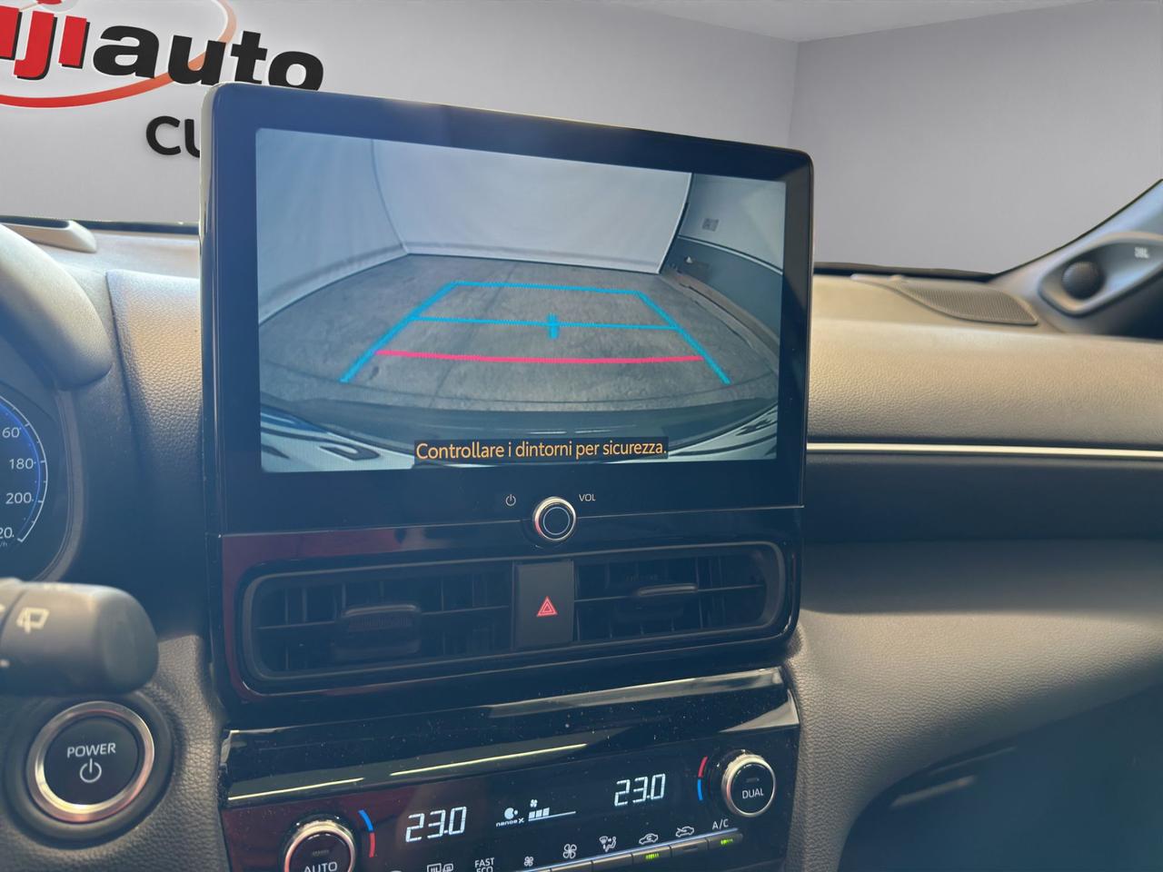 Toyota Yaris Cross 1.5h Lounge Tech awd-i 130cv