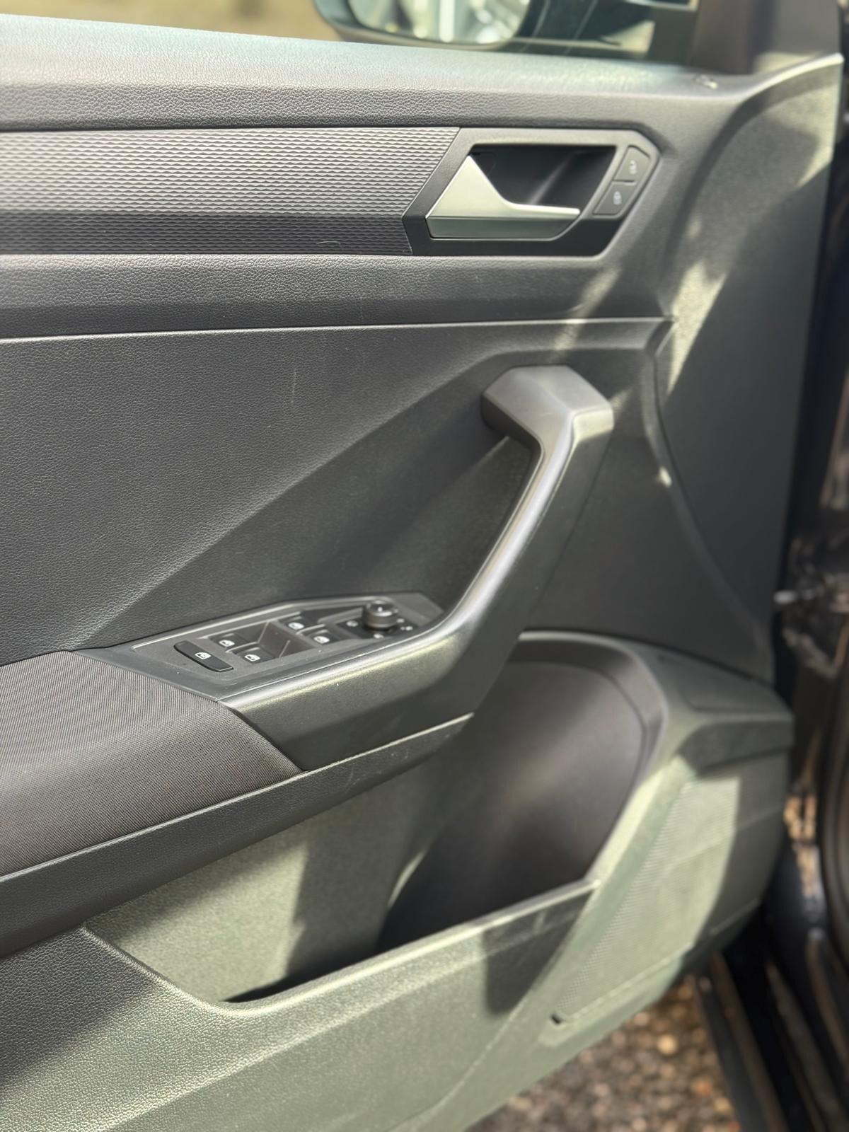 Volkswagen T-Roc 1.6 TDI SCR STYLE BlueMotion