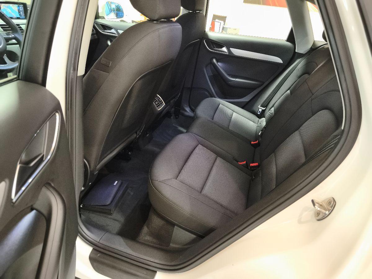 AUDI Q3 2.0 TDI 120CV S-tronic Sport