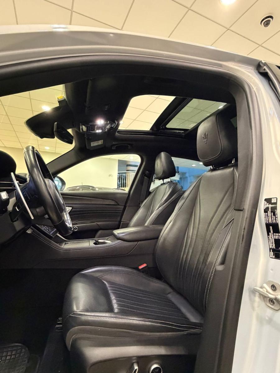 MASERATI - Grecale - 2.0 MHEV GT 300CV