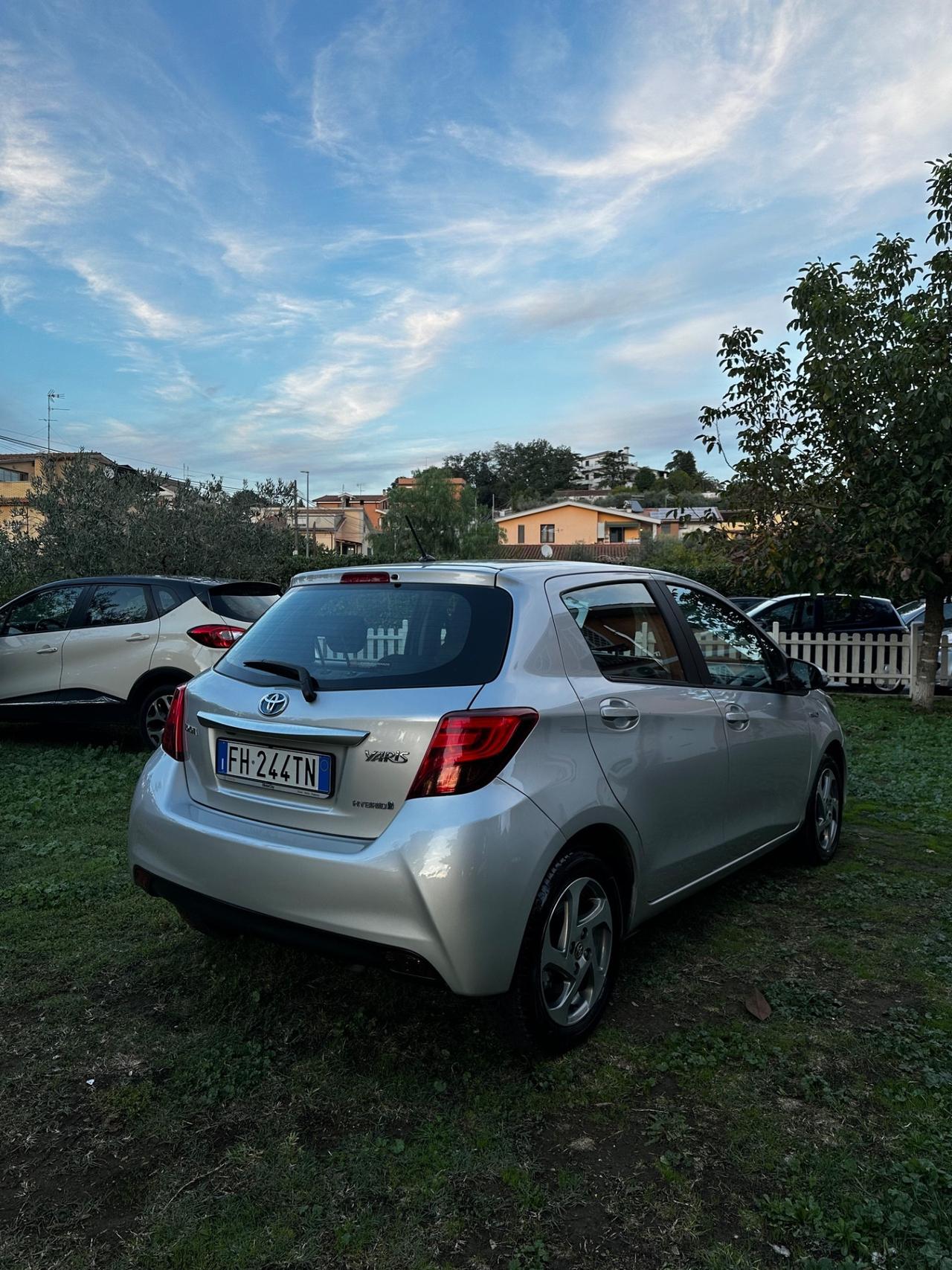 Toyota Yaris 1.5 Hybrid 5 porte Active