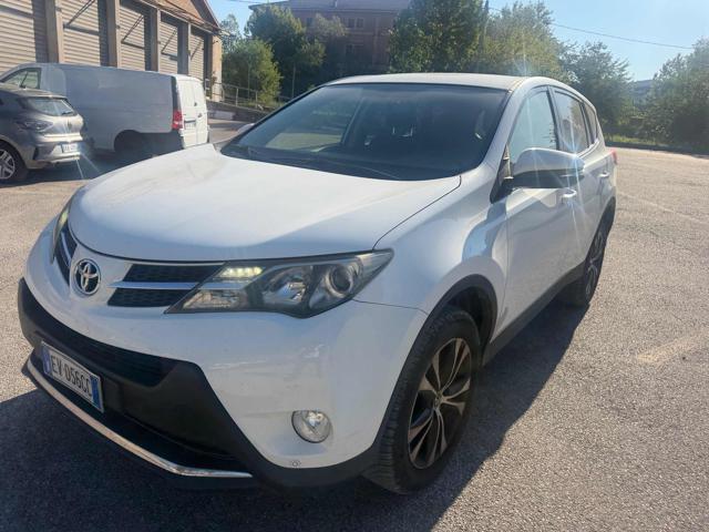 TOYOTA RAV 4 MY23 RAV4 2.0 D-4D 2WD Style senza lavoro da fare