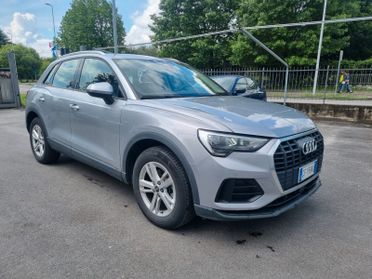 Audi Q3 35 TDI S tronic Business Advanced