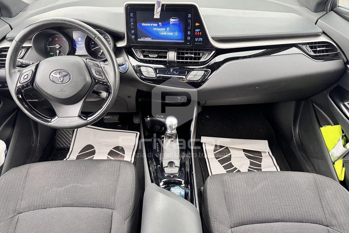 TOYOTA C-HR 1.8 Hybrid E-CVT Lounge