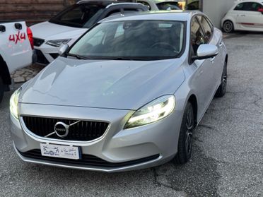 Volvo V40 D2 Plus km 21000