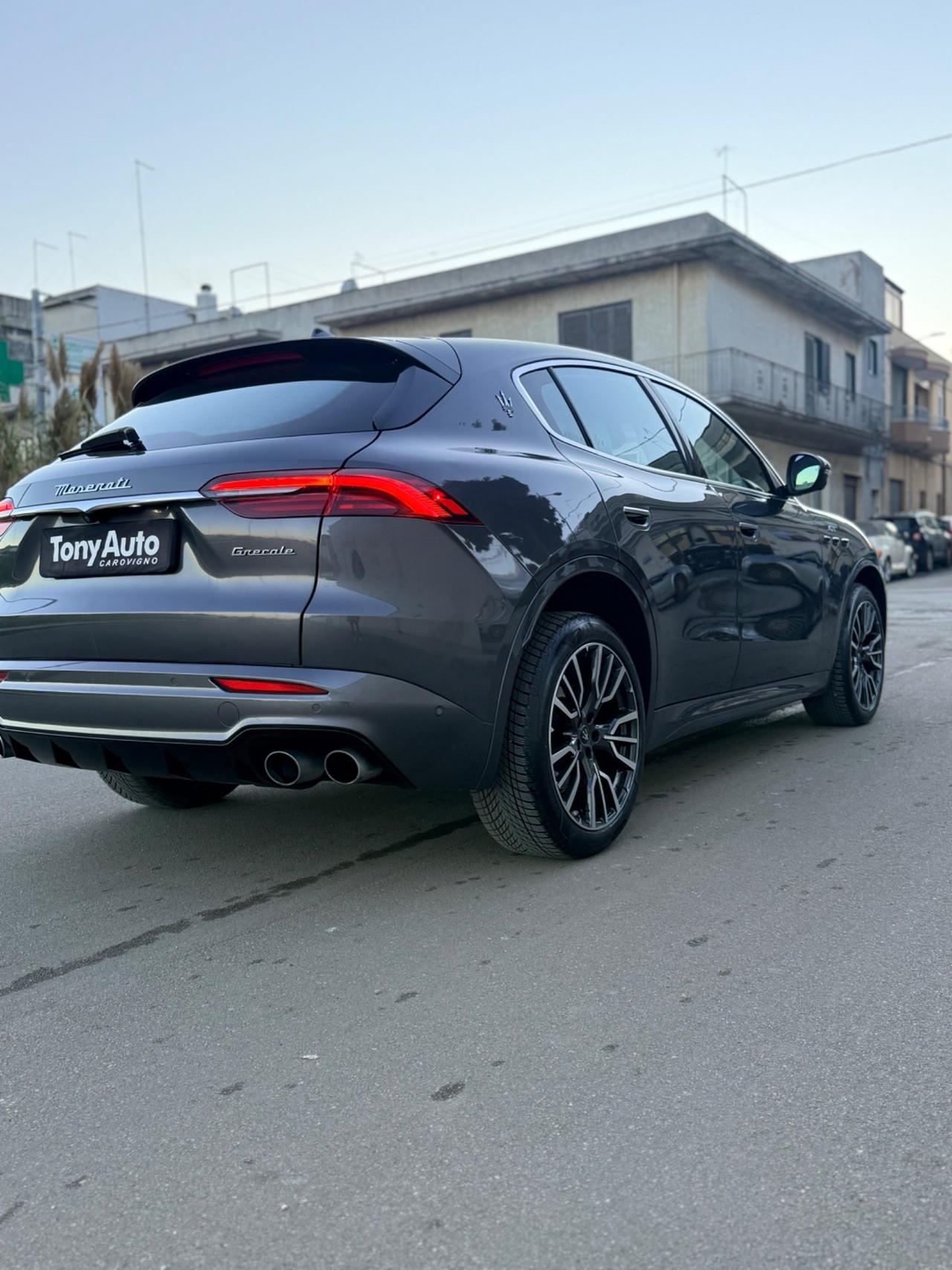 Maserati Grecale MHEV (BENZINA/ELETTRICXA) 300 CV GT ,VIRTUAL COCKPIT,LUCI SOFFUSE,APPLE CARPLAY,TELECAMERA