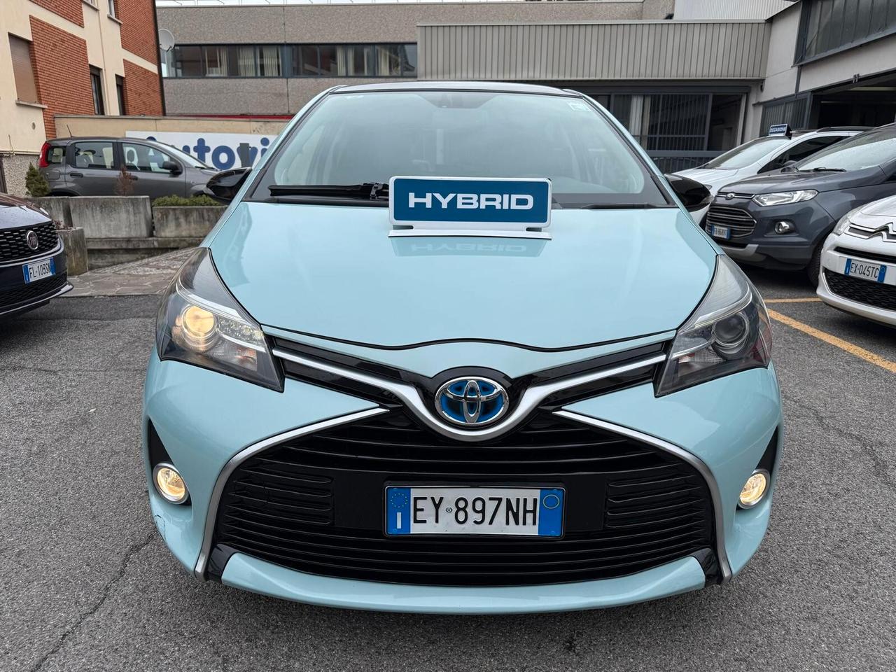 Toyota Yaris 1.5 Hybrid 5 porte by Glamour *TETTO PANORAMICO/NAVI/RETROCAMERA*