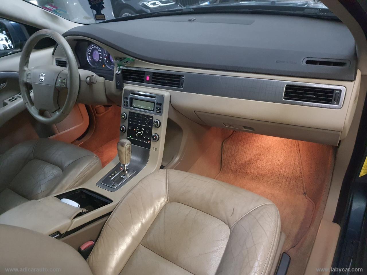 VOLVO XC70 D5 AWD