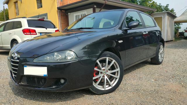 ALFA ROMEO 147 1.9 JTD (120) 5 porte Distinctive