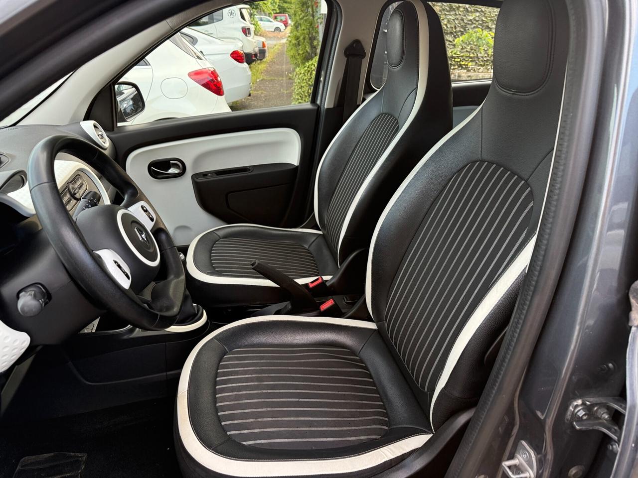 Renault Twingo SCe 65 CV Intens