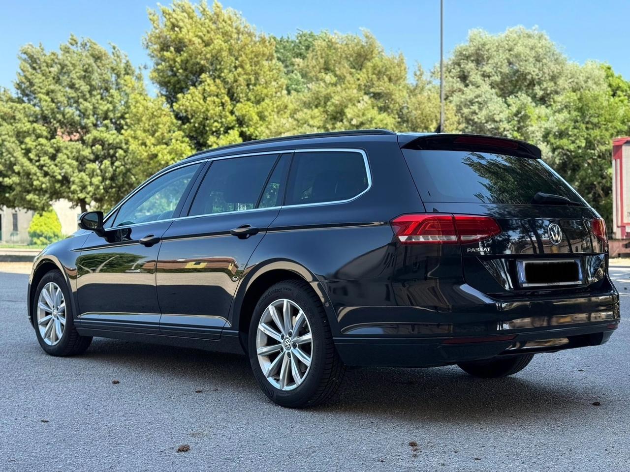 Volkswagen Passat Variant 1.6 TDI Business BlueMotion Technology