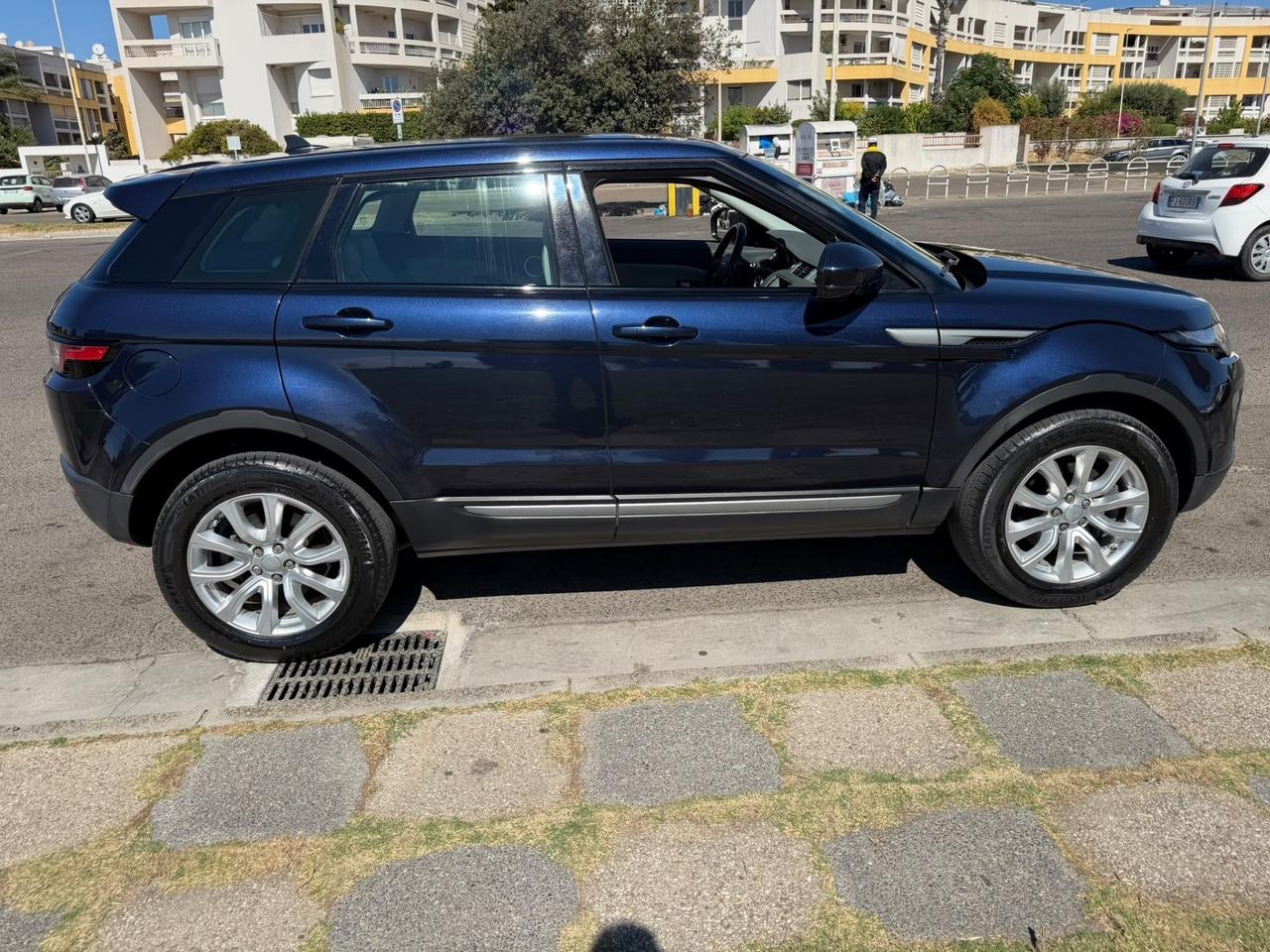 Range Evoque 2.0 Diesel- Anche Permuta- Tagliandata