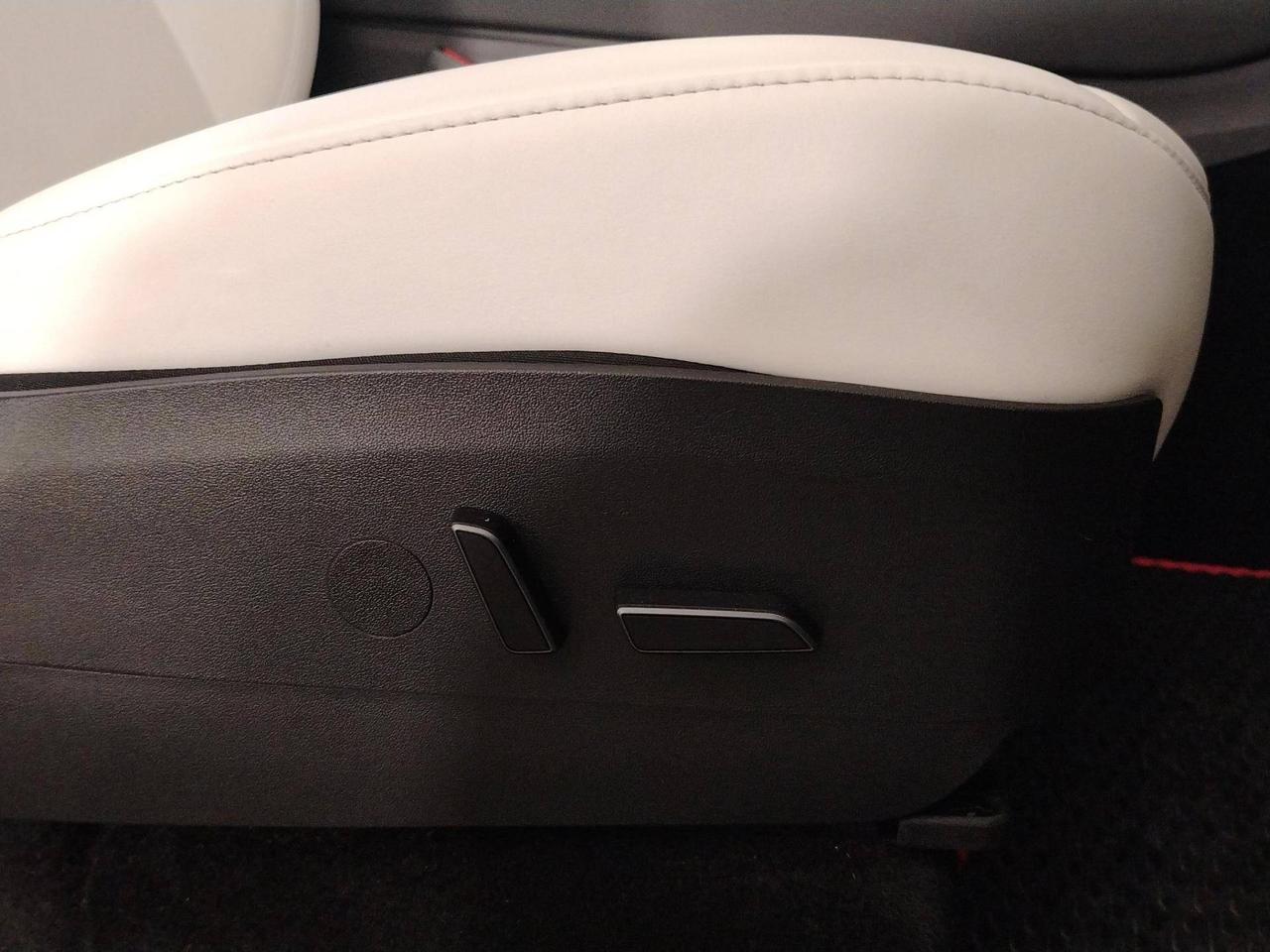 Tesla Model Y Long Range Dual Motor awd